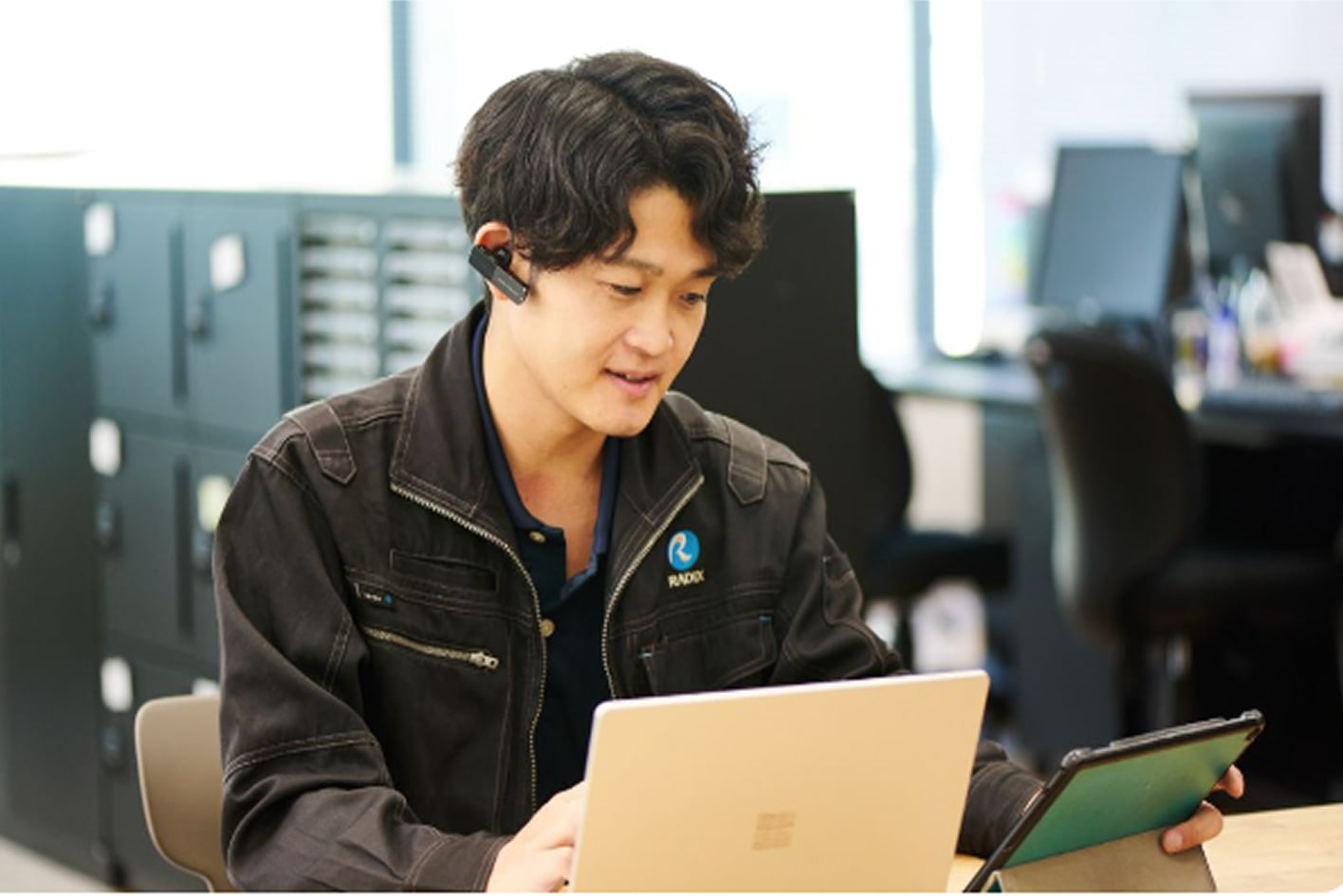 システムエンジニアの仕事風景